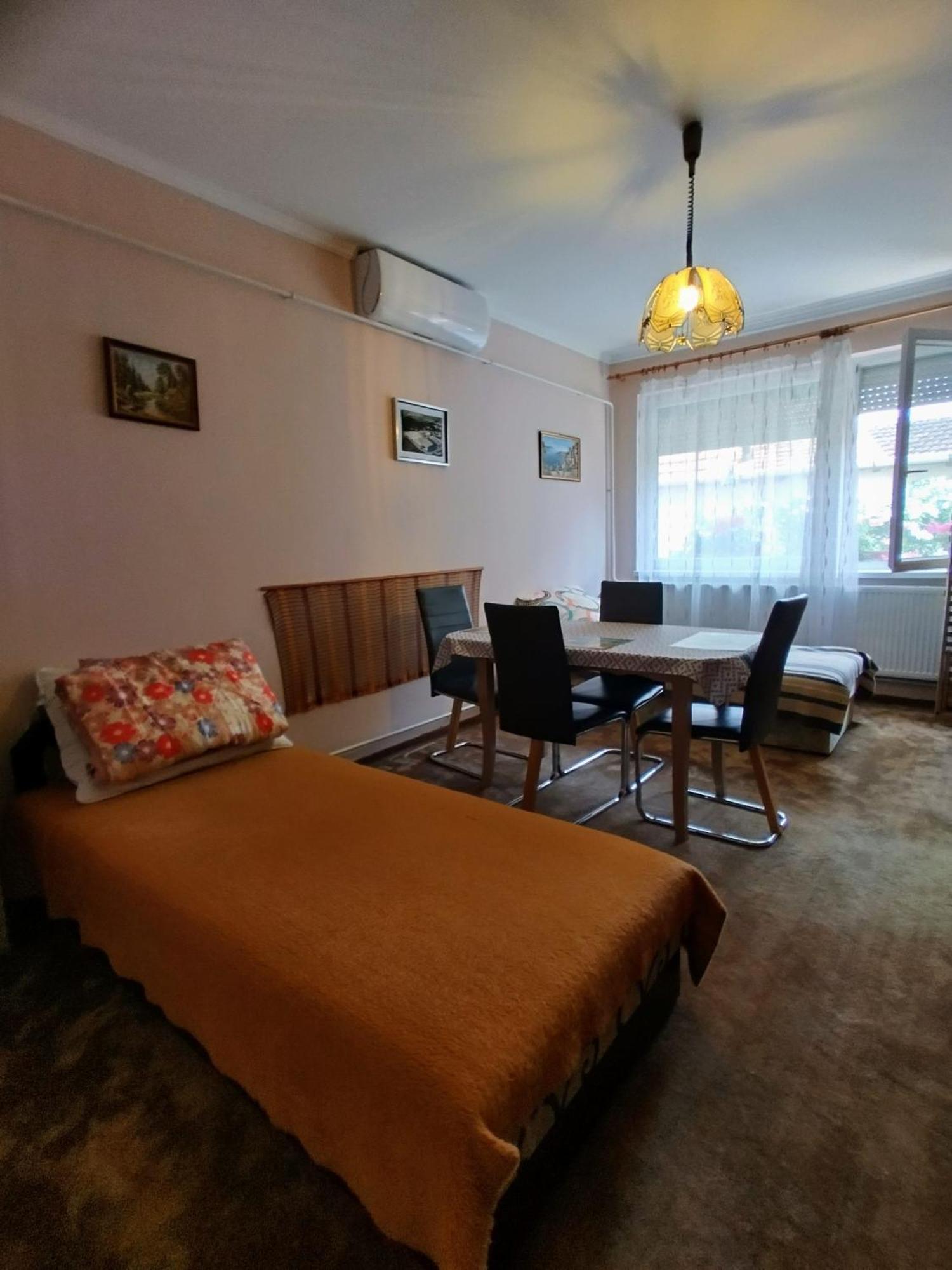 Bundik Vendeghaz Otel Berettyóújfalu Dış mekan fotoğraf